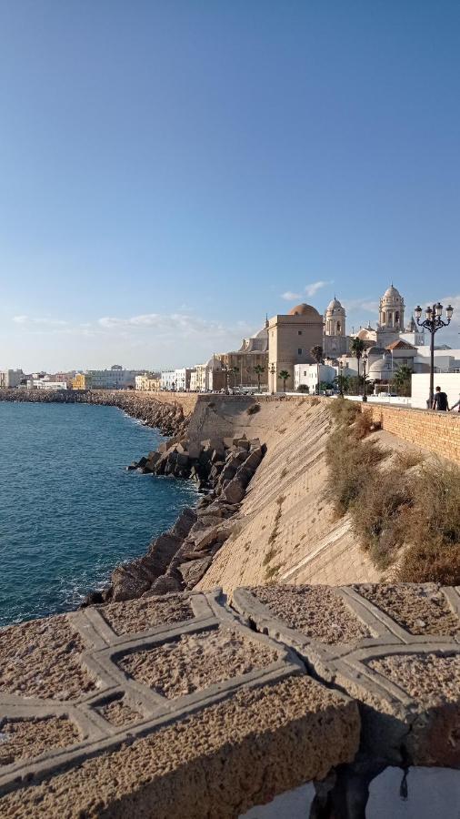 Planeta Cadiz Apartaments Luaran gambar