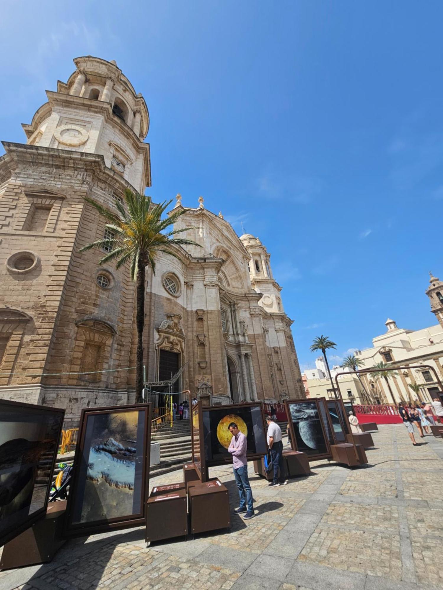 Planeta Cadiz Apartaments Luaran gambar